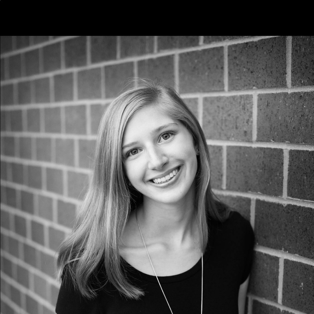 Meet your Posher, Alexis